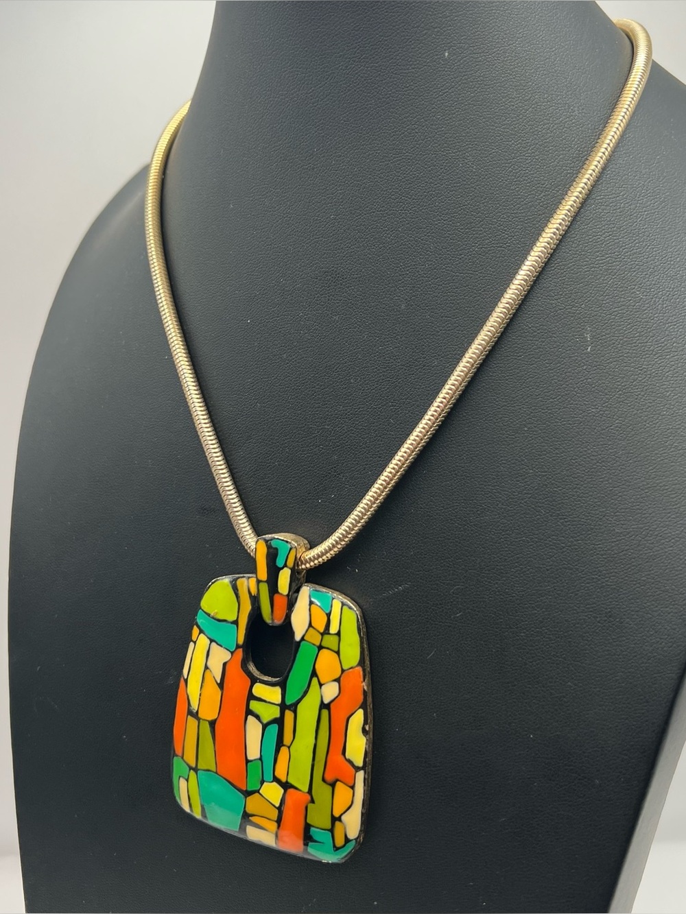 Eisenberg 60s/70s Modernist Enamel Pendant Necklace on Gold Tone Snake Chain - Picture 6 of 7